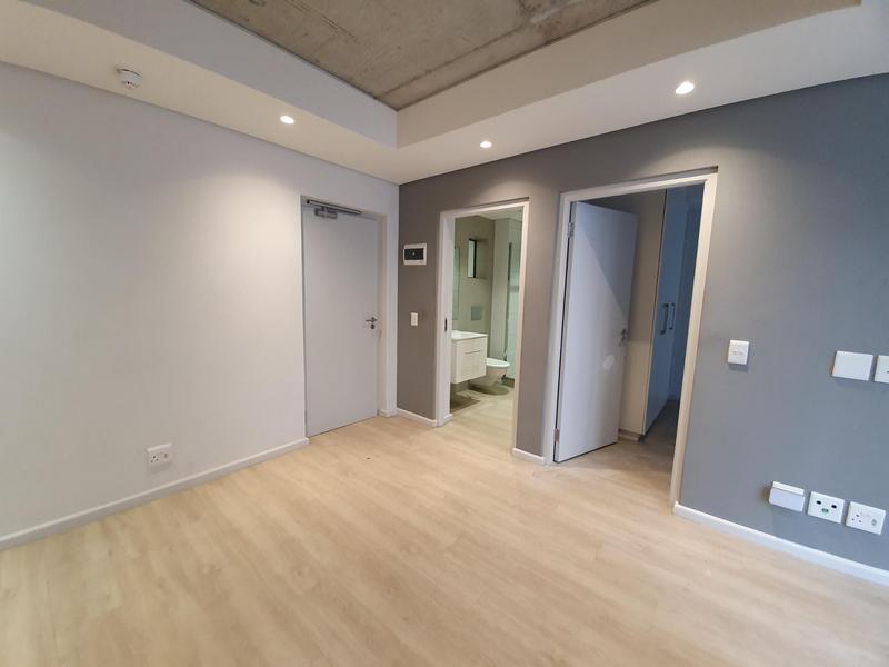 1 Bedroom Property for Sale in Woodstock Western Cape